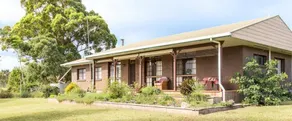 Eacham Escapes - Image 5