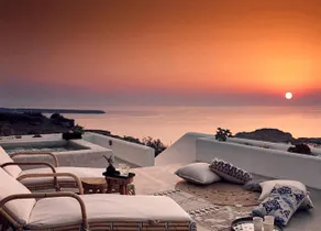 SANTO MARIS OIA LUXURY SUITES AND SPA - Image 2