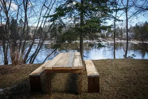 Cape Cod Cottage on River Rouge - Image 5