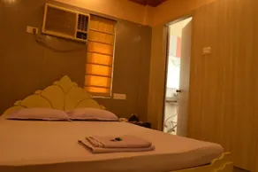 Golden Inn Kolkata - Image 5