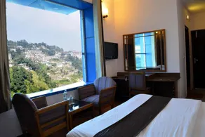 Hotel Crystal Palace - Image 4