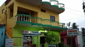 Vicky's Guest House Hampi - Image 2