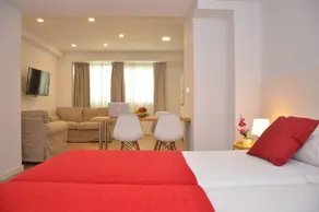 City Suites Abastos - Image 1