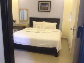 Hilary Hotel - Image 5