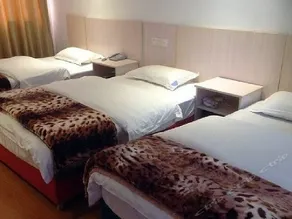 Huaju Hotel (Wenfeng World Store, Middle Jianghai Road, Qidong) - Image 5