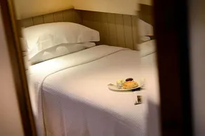 Clare House Hotel - Image 5