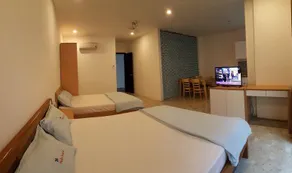 Hello Hostel - Image 2