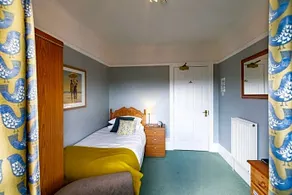 Aquila Heights Guest House - Image 3