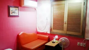 H Motel - Image 4