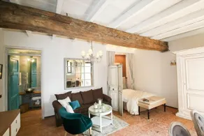 Little Luxury Suite - Image 3