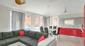 Bobo Family house with pool - Image 2