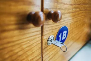 Riverside Apartment - Image 4