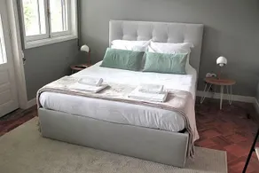 Genius Loci Guesthouse - Image 2