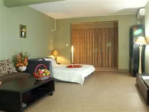 Sanya Songfeng Hotel - Image 1