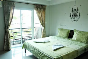 The day hotel - Image 5
