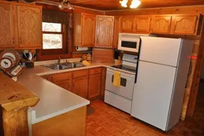 River Trail Log Cabin - Image 4