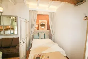 Little Luxury Suite - Image 4