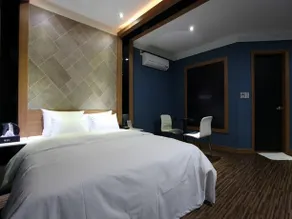 Firenze Motel - Image 2