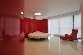 Red & White Helios City Apartment - Image 4