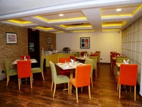 OYO Premium Vazhuthacaud - Image 3
