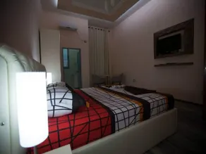Prince of Lake Hotel - Image 5