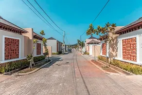 OYO 9 TownHouse Villa Ubud Anyer - Image 4