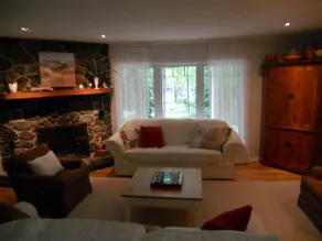 Maple Ridge Bed And Breakfast - Image 4