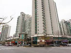 Babilun E-sports Hotel - Image 5