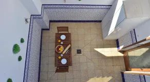 The green townhouse in Denia centre - Image 3