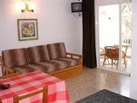 Apartamentos Pinos Playa - Image 2
