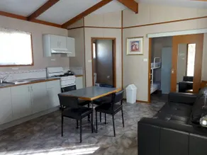 Bluegums Riverside Holiday Park - Image 2