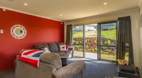 Kowhai Heights - Ohakune Holiday Home - Image 4