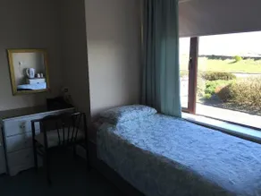Ocean Crest Guesthouse - Image 4