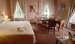 La Folie Du Bois Des Fontaines - Image 3