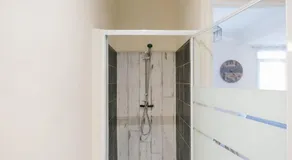 Flat Saint Charles - Image 3