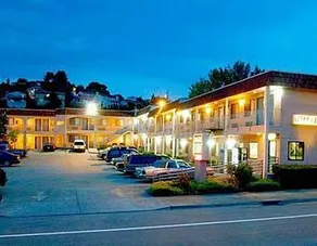 Valley Inn - Image 4