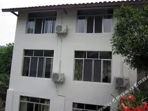 Emeishan Longshan Inn - Image 4