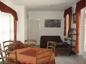 Holdfeny Vendeghaz - Image 3