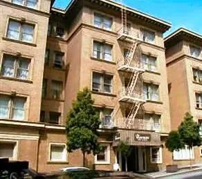 Harcourt Hotel - Image 1