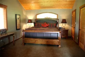Eagle Tree Lodge B&B - Image 4
