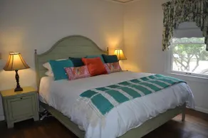 Bear Creek Inn - Image 4