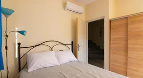 Lilas Traditional Maisonette - Image 2