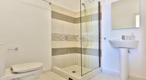 Douskos Beach House - Image 4
