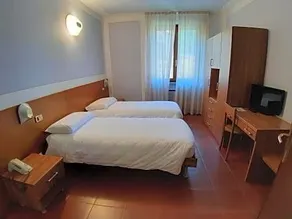 Hotel Ristorante Centrale - Image 5