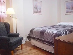 Niagara Falls Executive Suites - Image 2
