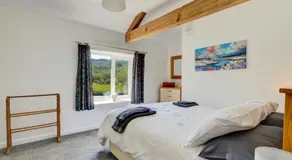 Cottage with garden - Image 3