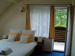 Maya Lodge - Image 2