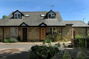 Blacksmiths Cottage - Image 1