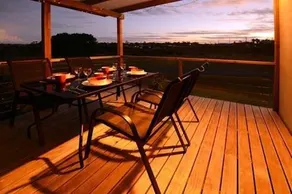 Arrawarra Beach Shack - Image 2