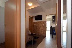 Apartments Maslina - Image 2